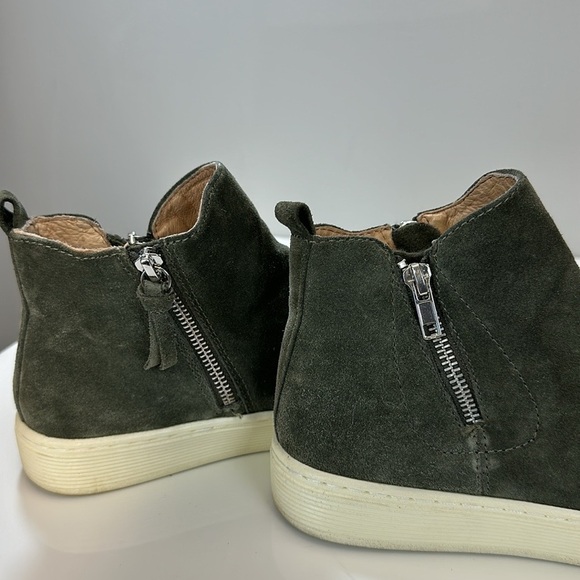Sofft Britton Zip Waterproof Suede Hightop Sneaker Olive Green Size 7.5 Comfort - Picture 10 of 16